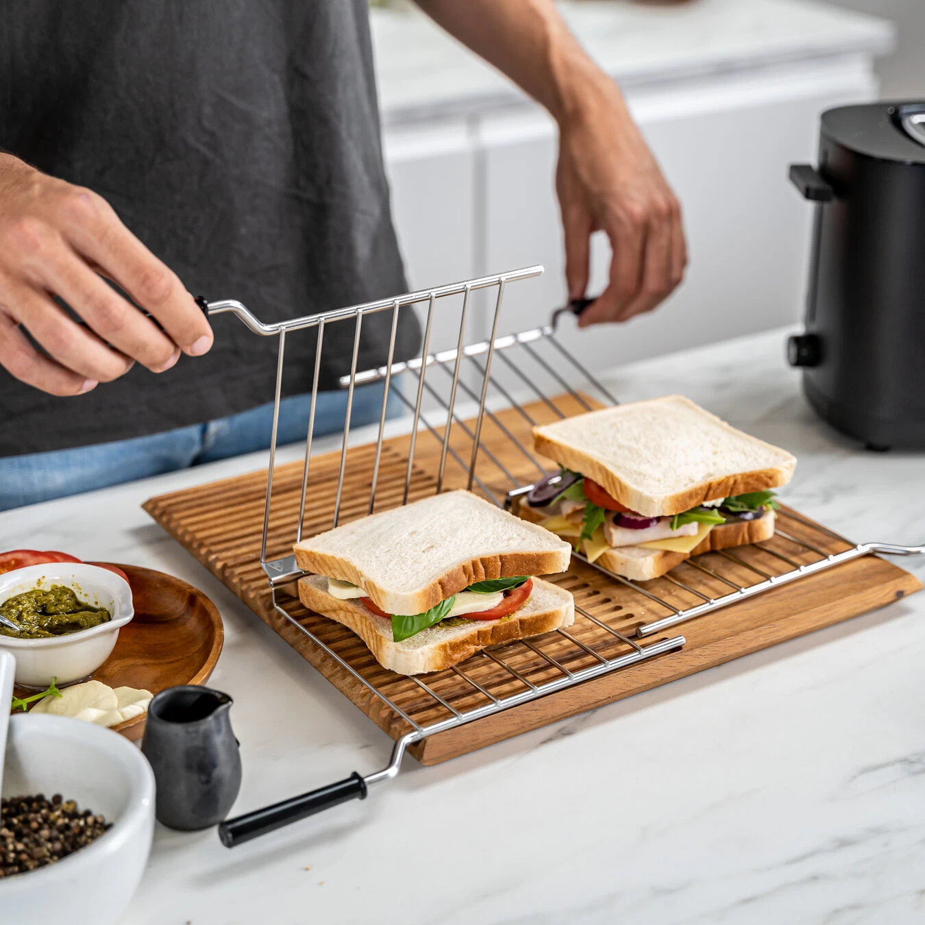 Zwilling Tostapane 2 Scomparti, Argento Con 2 Pinze 28 Cm, Acciaio Inox - immagine 2