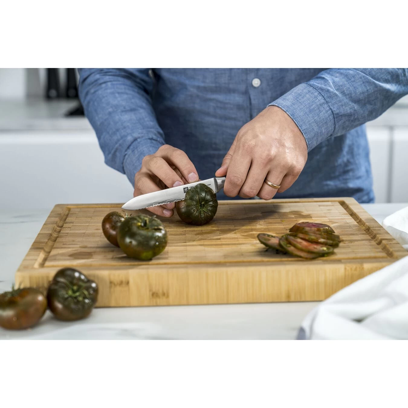 Zwilling Coltello Universale 13 Cm, Nero - immagine 3