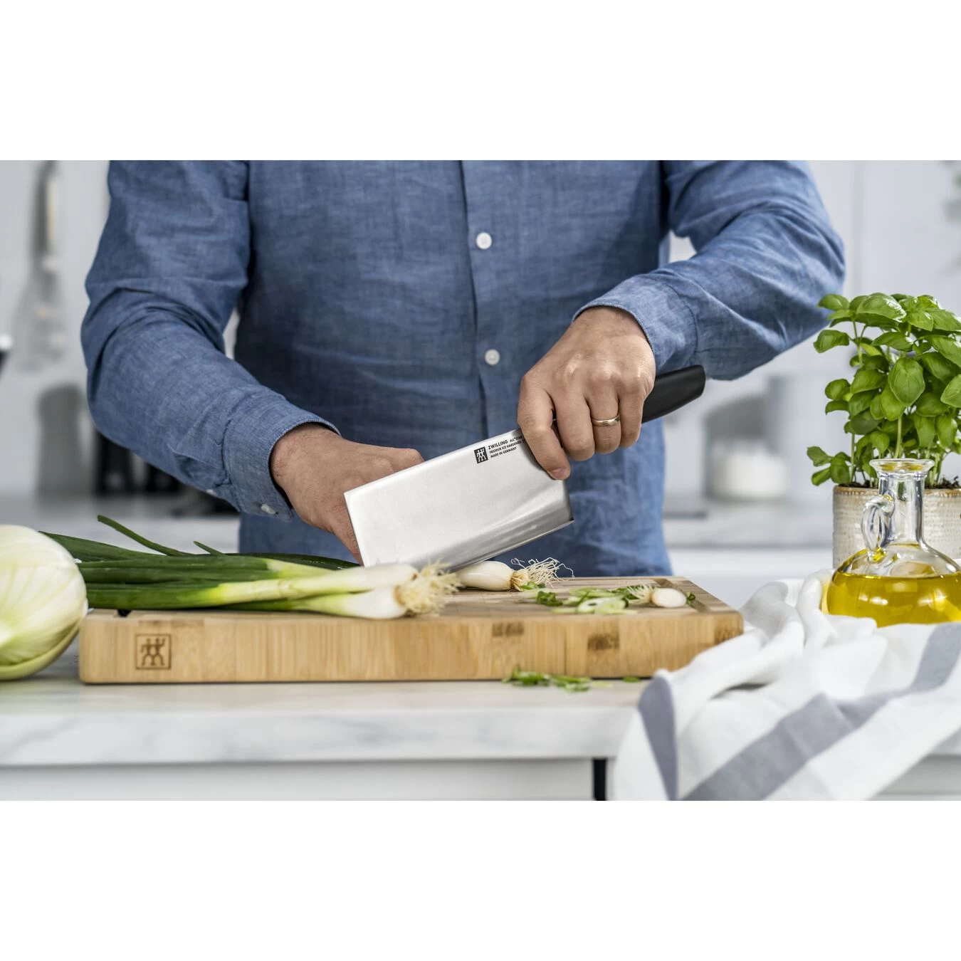 Zwilling Coltello Da Cuoco Modello Cinese 18 Cm, Oro - immagine 3